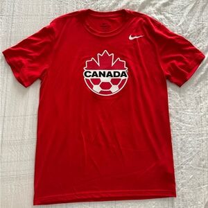 Size Large Nike Team Canada Soccer Red T-Shirt